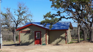 Building Photo - 23A Hwy 87