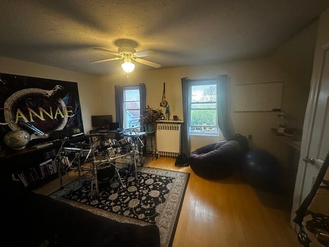 Building Photo - 73 Partridge Ave