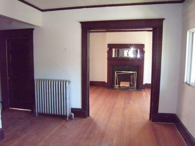 Foto del edificio - 79 College Ave