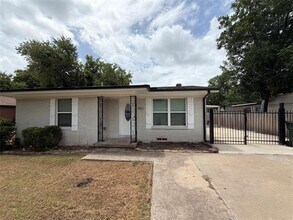 Building Photo - 401 E Miller Rd