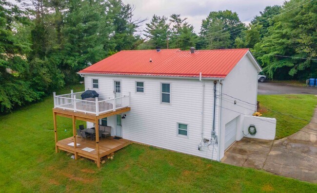 Building Photo - 81 Ashbrook Dr