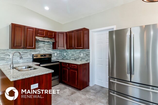 Building Photo - 1204 N Maryland Ave