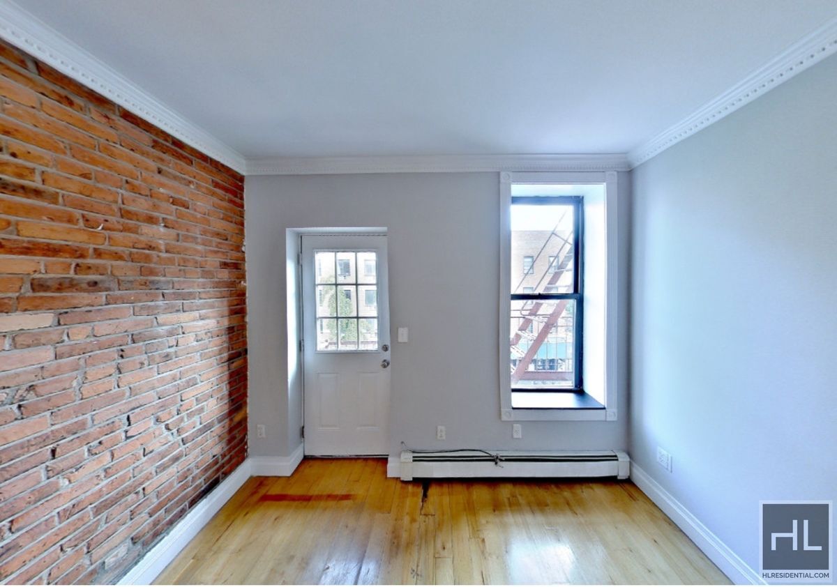 Primary Photo - Avenue B