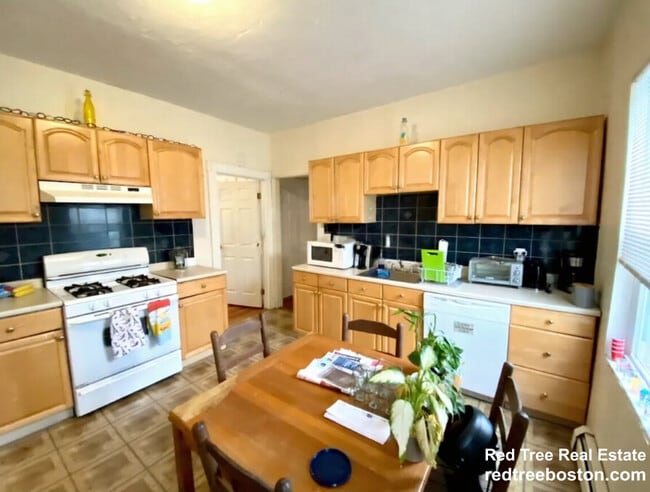 Building Photo - 34 Darling St