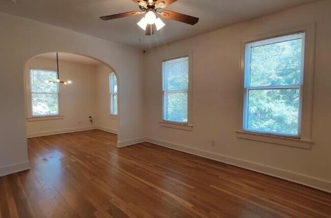 Foto del edificio - 1400 W 13th St