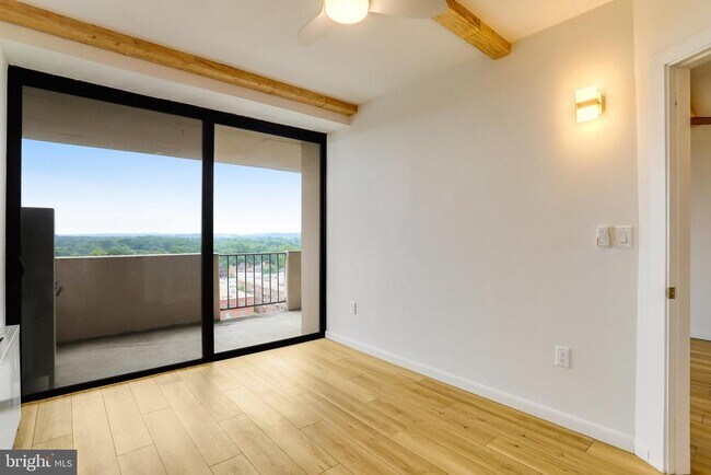 Building Photo - 4141 N Henderson Rd