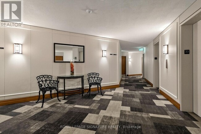 Building Photo - 5 Concorde Pl