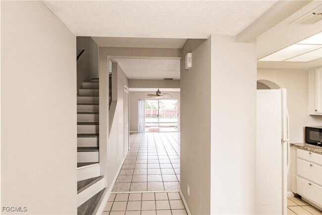 Foto del edificio - 1123 SW 48th Terrace
