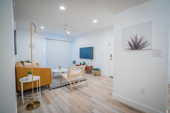 Foto del edificio - 7885 W Flamingo Rd