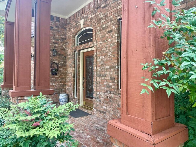 Foto del edificio - 2610 Crestfield Pl