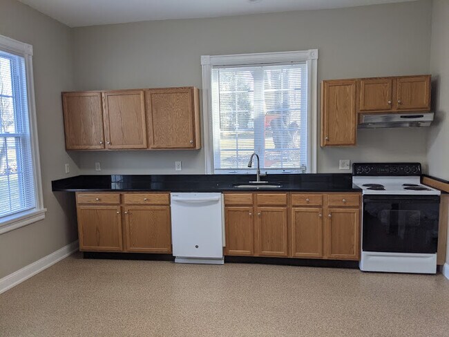 Cocina - 418 Main St