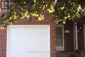 Building Photo - 719 Melbourne Ave