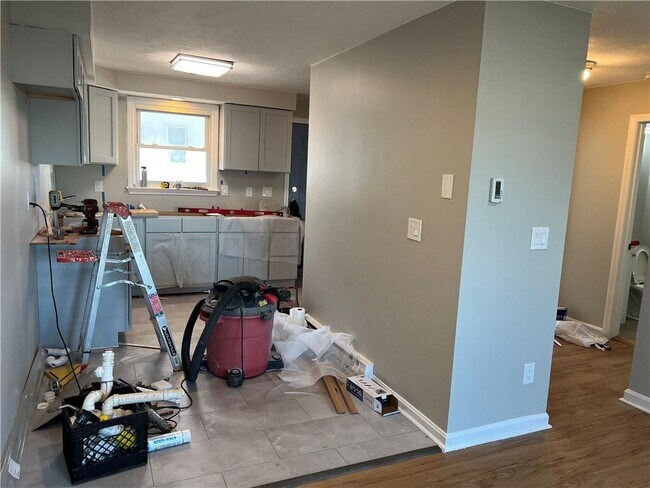 Building Photo - 42 Clark Ave