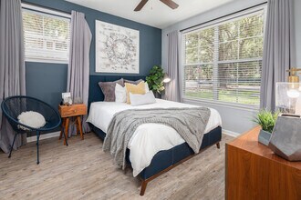 Building Photo - Luxe at 1820