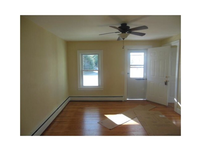 Building Photo - 23 Fairview Ave