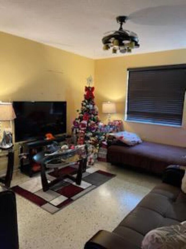 Foto del edificio - 430 NW 9th Ave