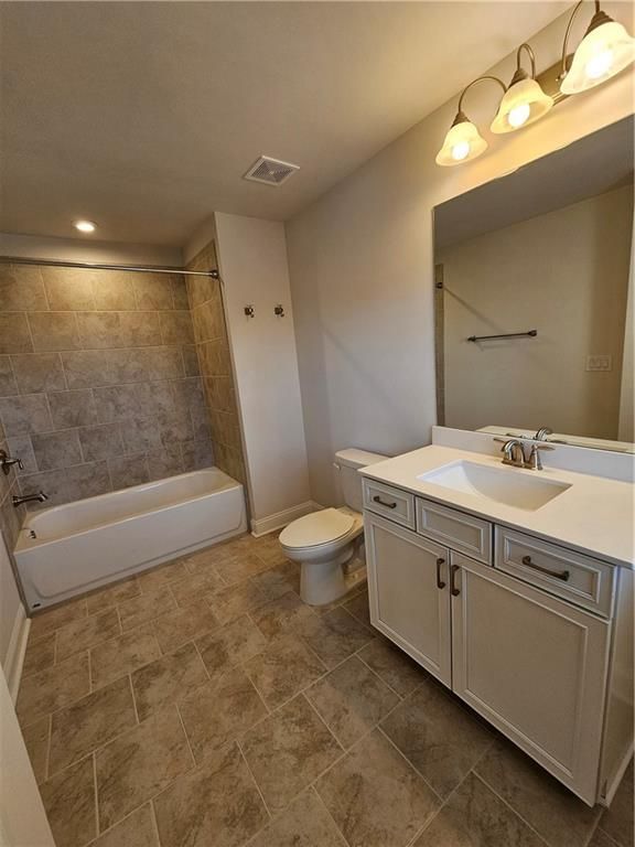 Foto del edificio - 5588 Terrace Bend Pl