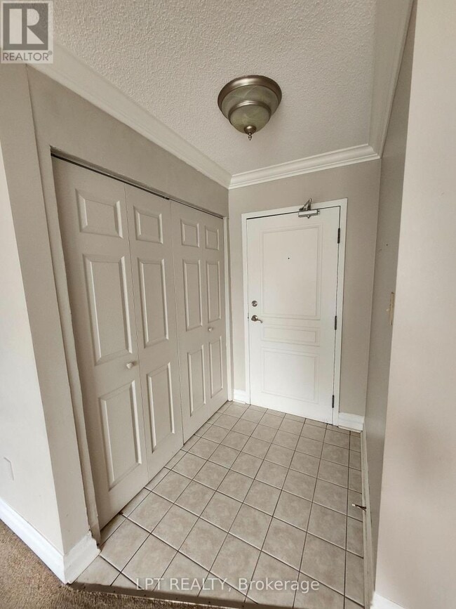 Building Photo - 1265 Bentley Dr