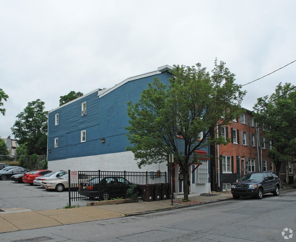 Building Photo - 609 Tatnall St