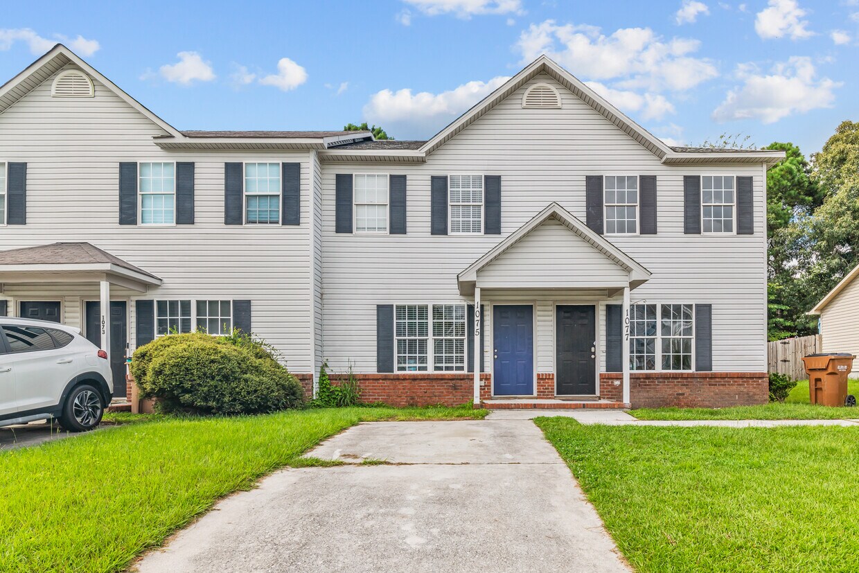 Foto principal - 1075 W Pueblo Dr