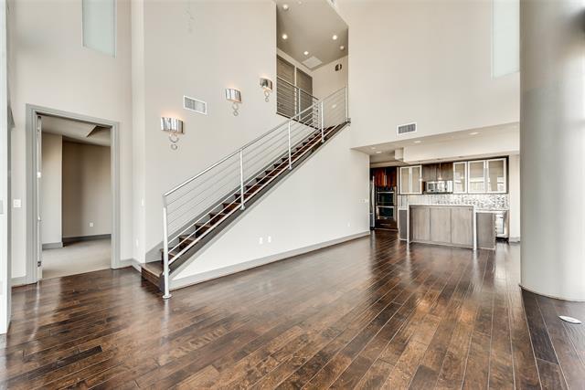 Foto del edificio - 1701 Cedar Springs Rd