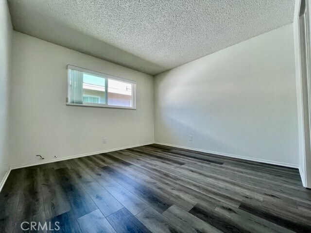 Foto del edificio - 7722 Cypress Dr