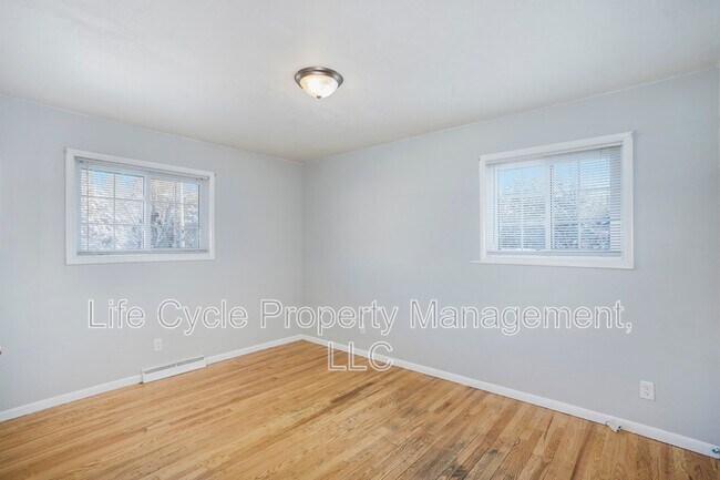 Foto del edificio - 10764 64th Ave