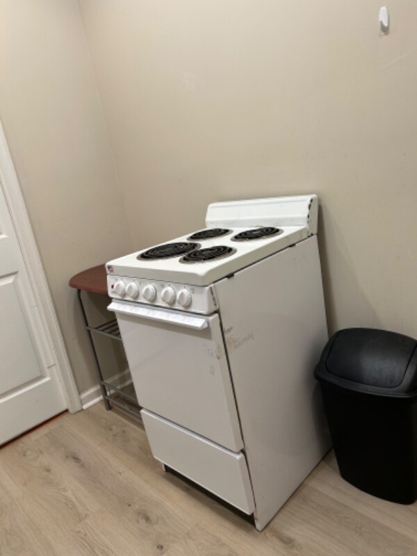 Foto del edificio - 3344 Prince Edward Ct