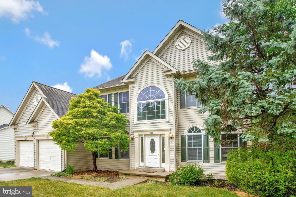 Foto principal - 9541 Whitehurst Dr