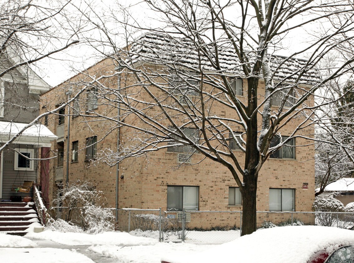Foto del edificio - 1760-1764 W Highland Ave