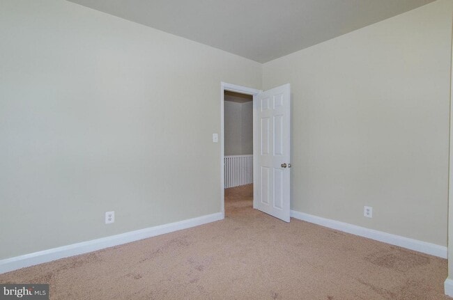 Building Photo - 1527 Northgate Rd