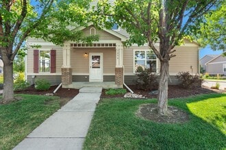 Building Photo - 3290 Springfield Dr