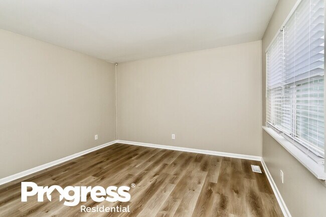 Building Photo - 7912 Candleglow Ln