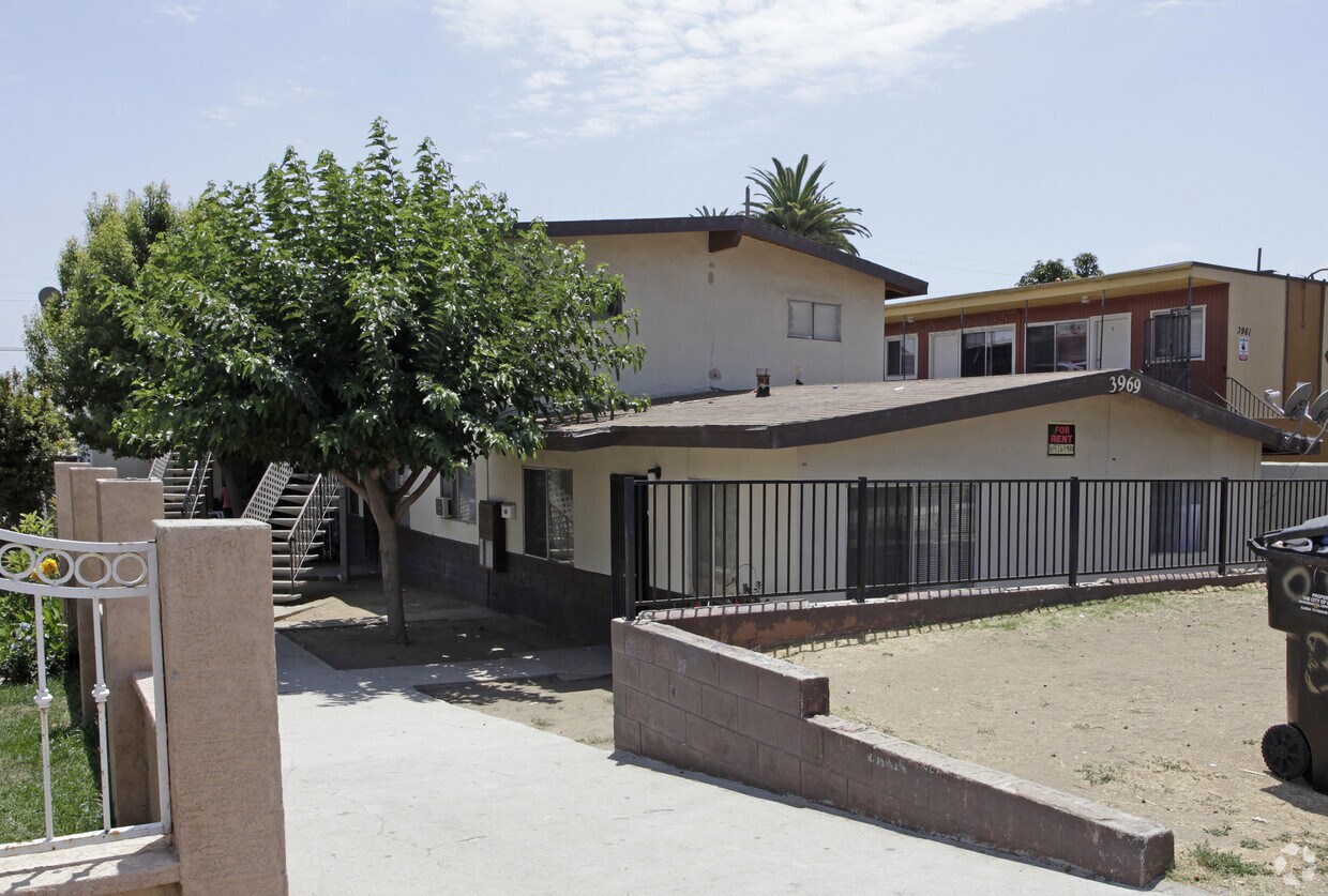 3969 Ocean View Blvd, San Diego, CA 92113  3969 Ocean View Blvd San