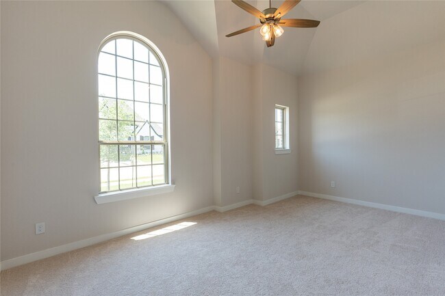 Foto del edificio - 7310 Camden Crestwood Way