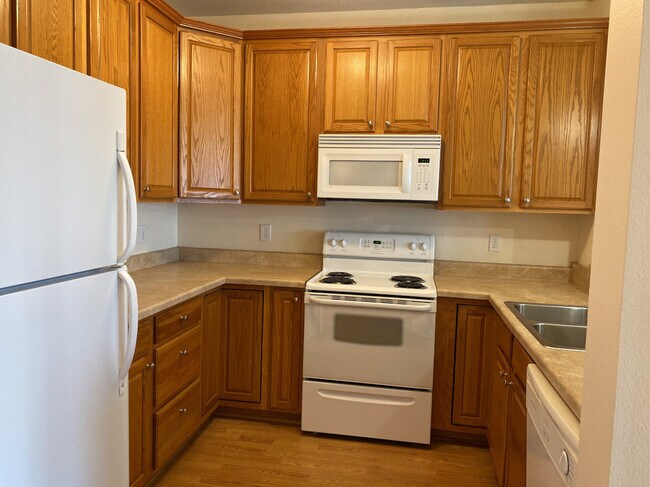 Building Photo - 2329 Bristol Dr