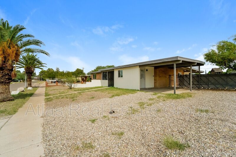 Primary Photo - 1433 S Turquoise Vista