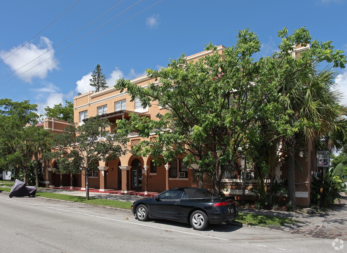 Golfview Apartments - Dakab Apartments