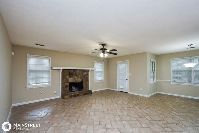 Building Photo - 105 Stone Creek Dr, Covington, GA 30016