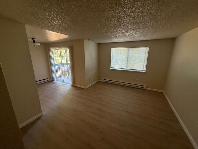 Foto del edificio - Very nice 2 bedroom 1 bath 4-plex unit in ...