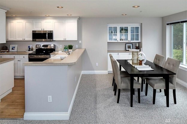 Foto del edificio - 2334 Thorndyke Ave W