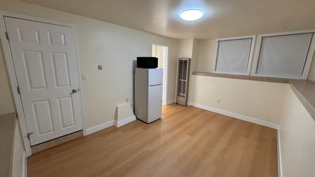 Foto del edificio - 126 Margaret Ave