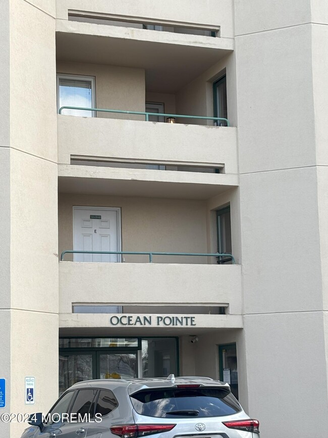 Foto del edificio - 422 Ocean Blvd