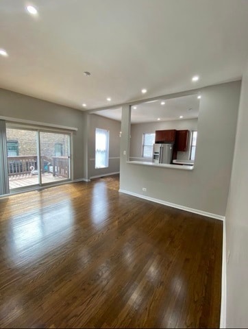 Building Photo - 1555 W Rosemont Ave