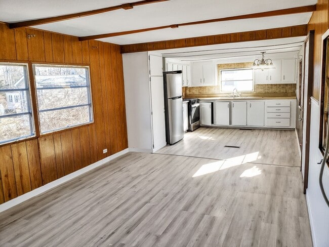 Building Photo - 38 Arcadia Dr