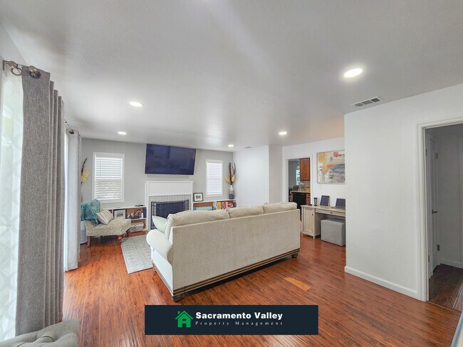 Foto del edificio - 3500 Marjorie Way