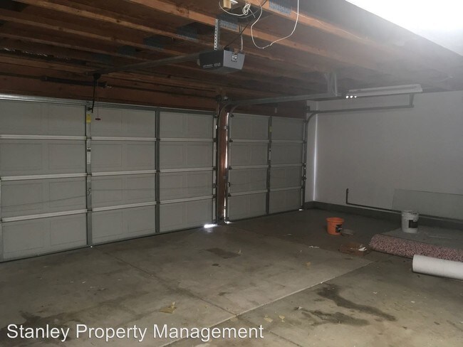 Building Photo - 4 br, 2 bath House - 9064 New Classic Court