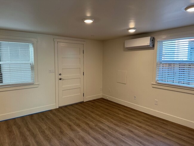 Foto del edificio - 305 U St