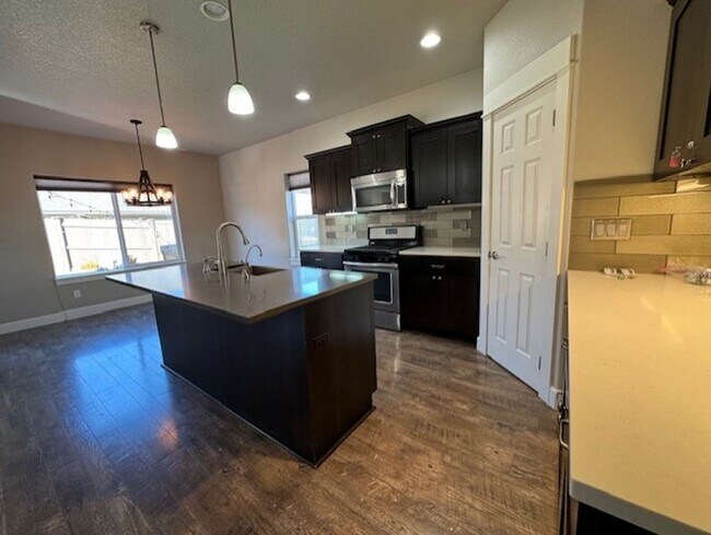 Foto del edificio - 21308 NE Evelyn Ct