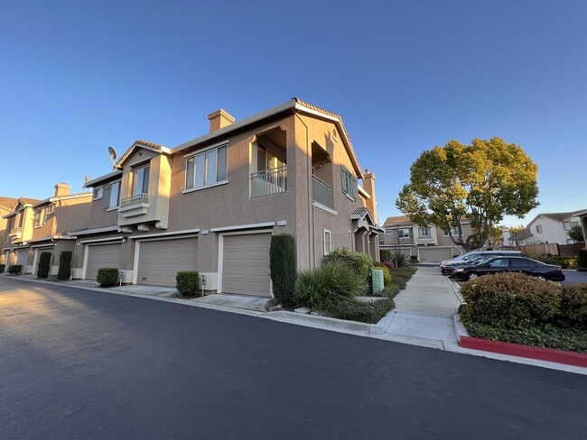 Building Photo - 3510 Jasmine Cir